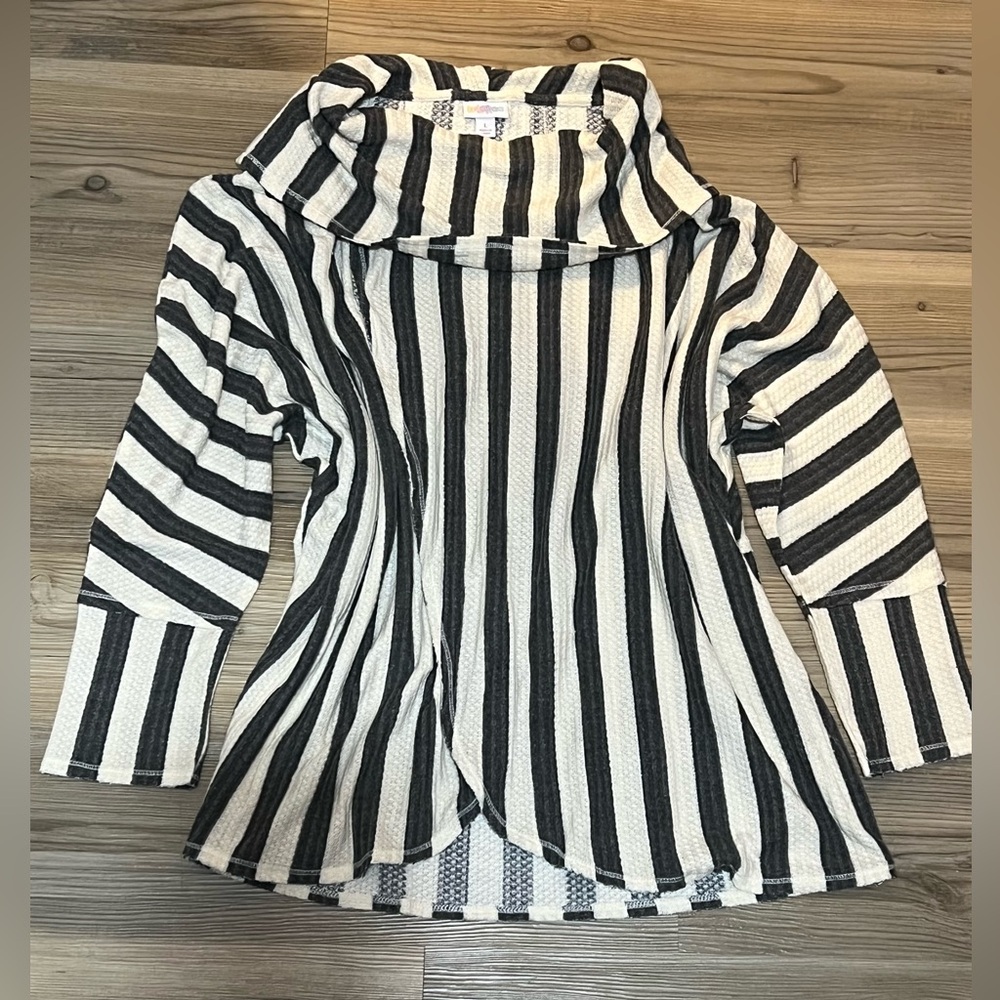 LuLaRoe Kristen Cowl Neck Sweater - Picture 1 of 7